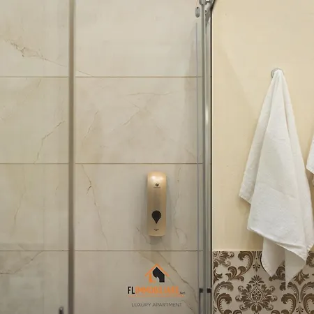 Intero 3 Letti Con Garage Gratuito Appartement Livourne